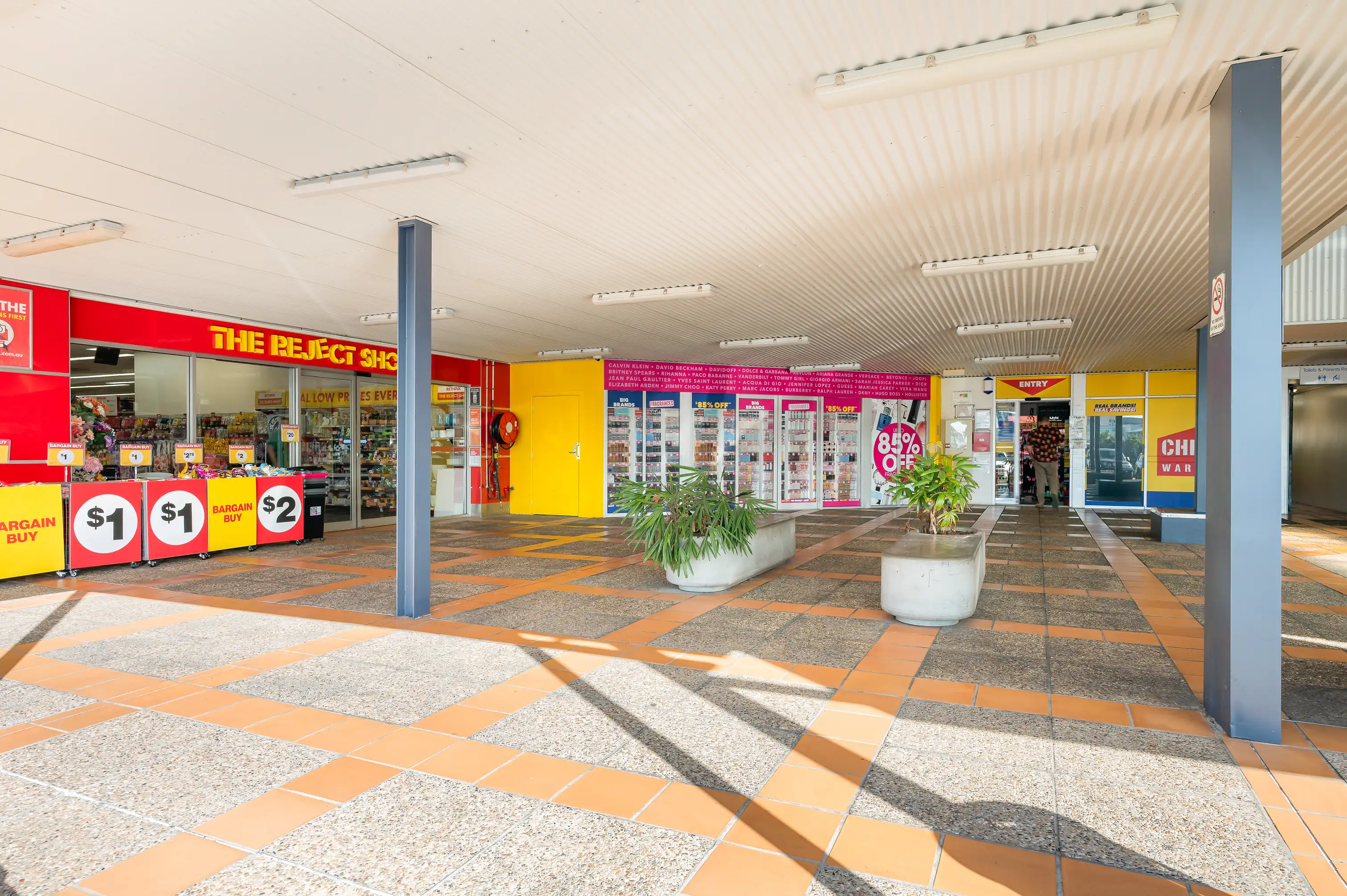 Gladstone Square open-air courtyard