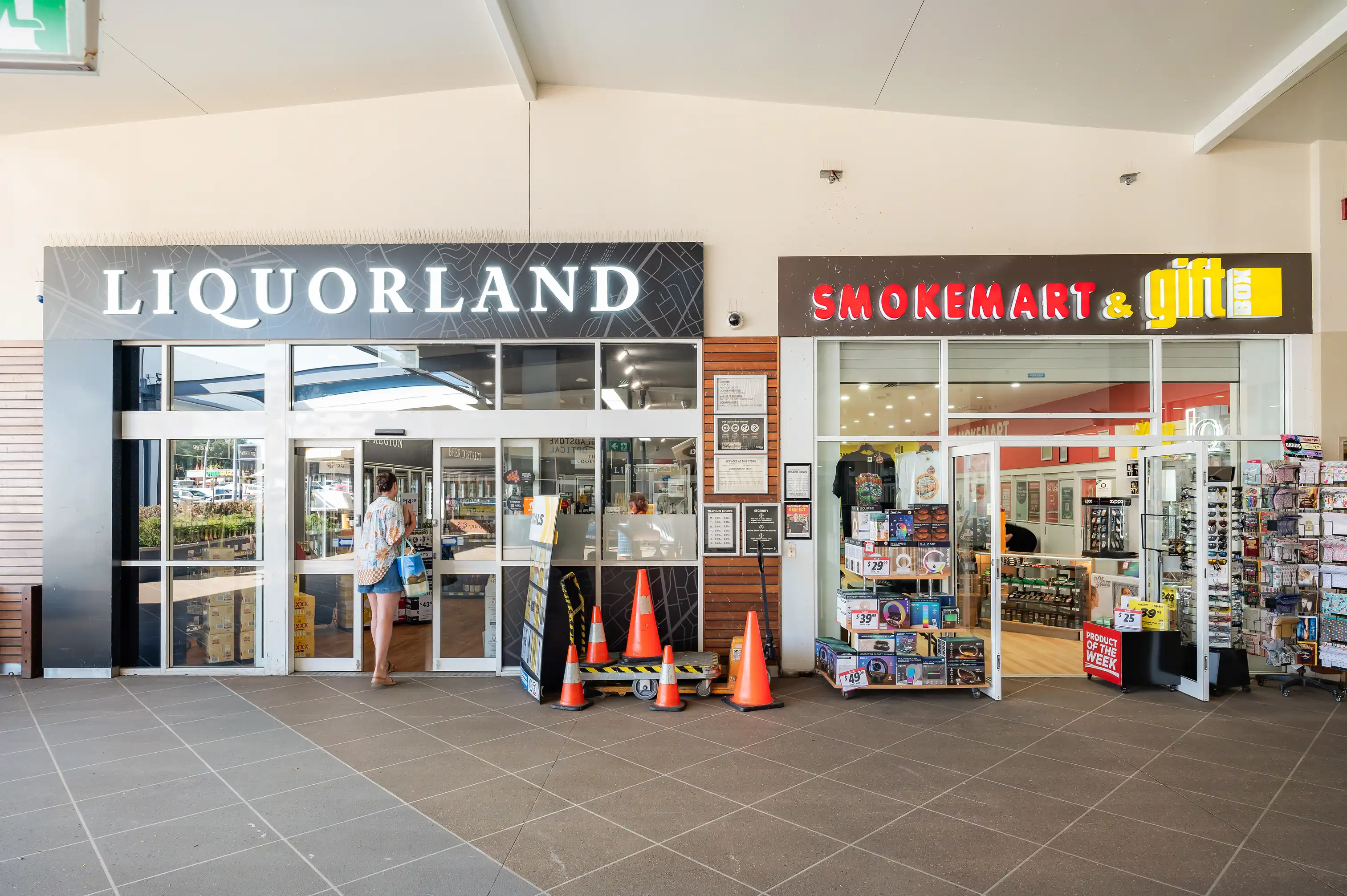 Gladstone Square 6